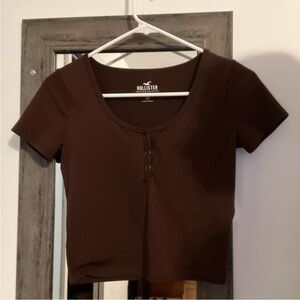 Hollister Women's Chocolate Crop Top